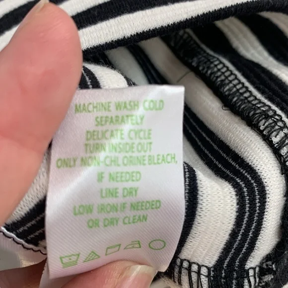 Lilly Pulitzer Alden Bell sleeve,, black and white striped dress size medium - Picture 6 of 8